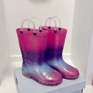 COPY - Toddler Girl size 8 light up Glitter Pink Rain Boots.
